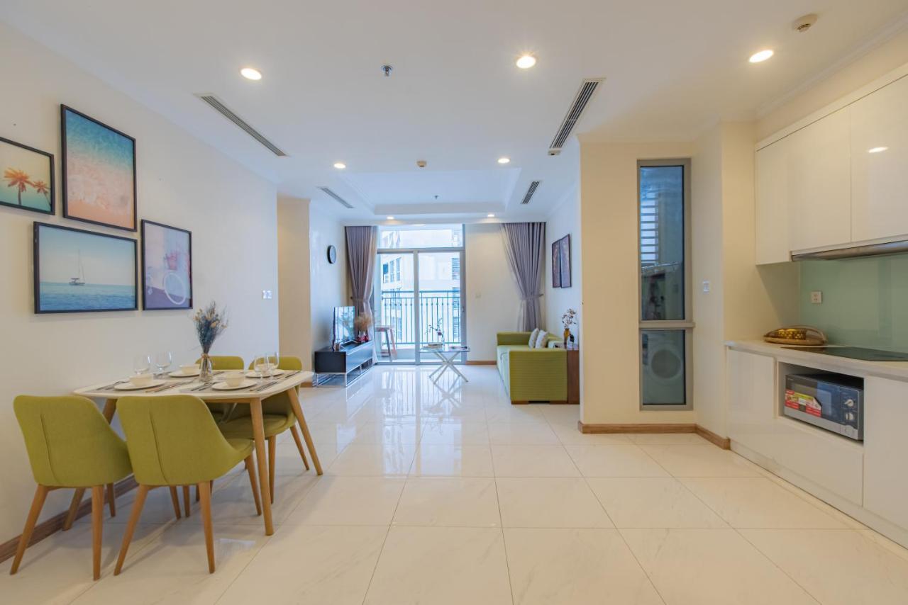 Moxy Hcmc Aparts - Vinhomes Central Park, Ice Rink Ho-Chi-Minh-Stadt Exterior foto